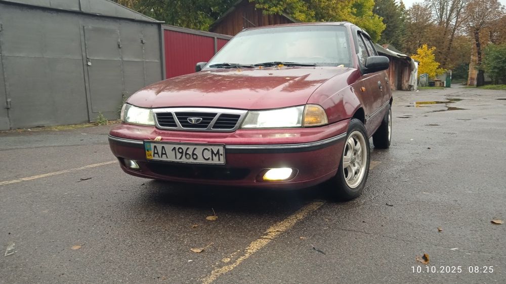 Нексія один власник сів поїхав