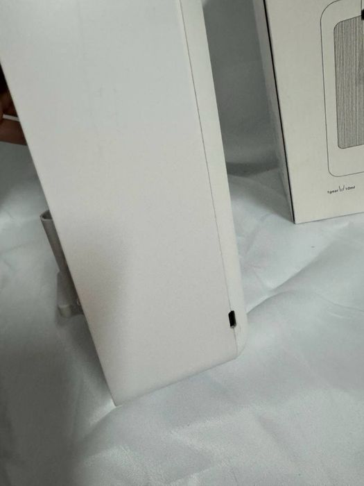 Automatyczny dozownik płynu do płukania jamy ustnej, bezdotykowy