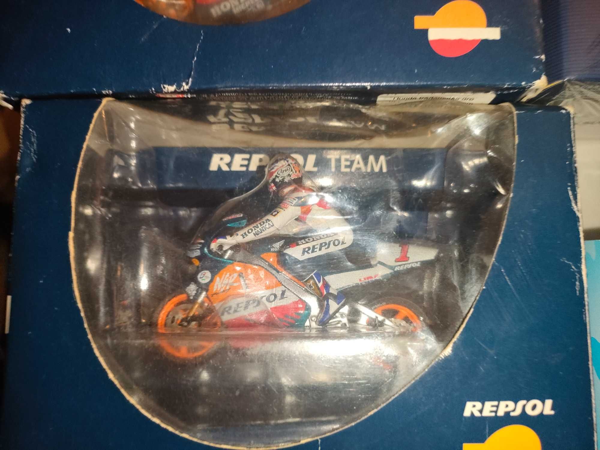 Motas Repsol e Galp