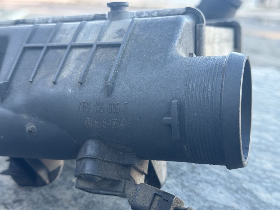 Інтеркулер 4F0145805E Audi a6 c6 лівий 3.0 tdi 2.7 tdi радіатор ауді