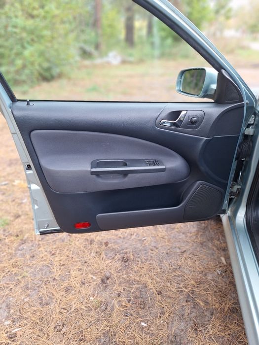 Шкода Октавія Тур 2010р 1.6 MPI