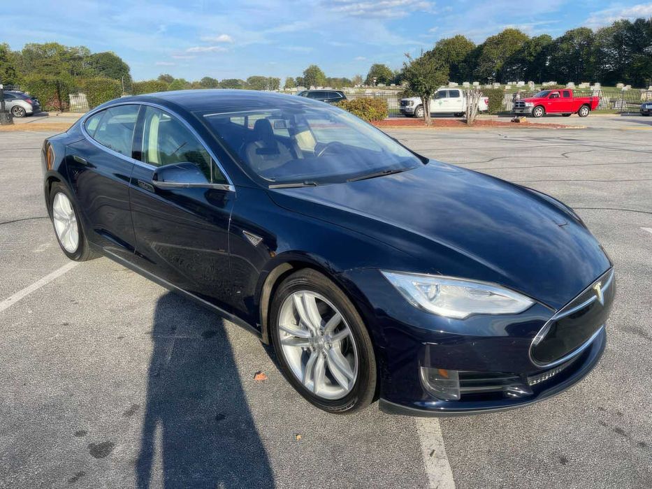 Tesla Model S 85      2014