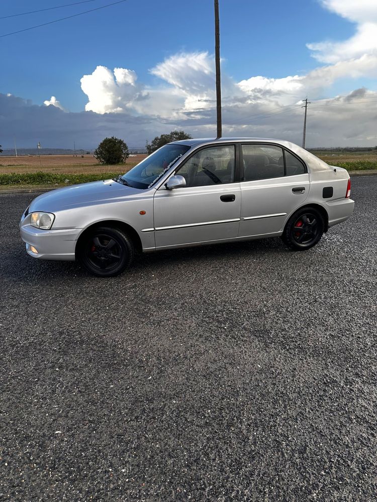 Hyundai Accent 2001 – Gasolina