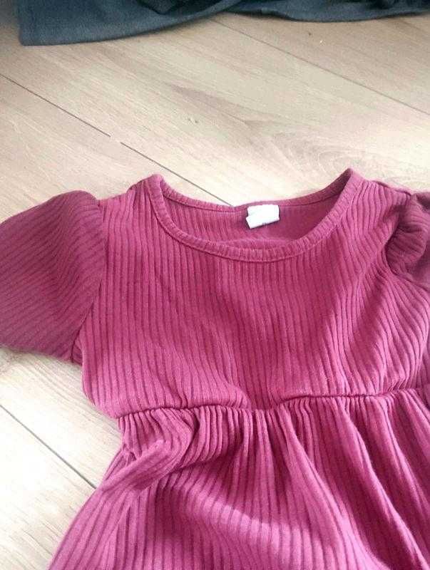Komplet dla dziewczynki spodenki i bluzka, r. 92