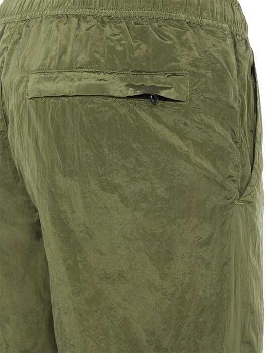 Шорти STONE ISLAND B0943 Nylon Metal Shorts Olive