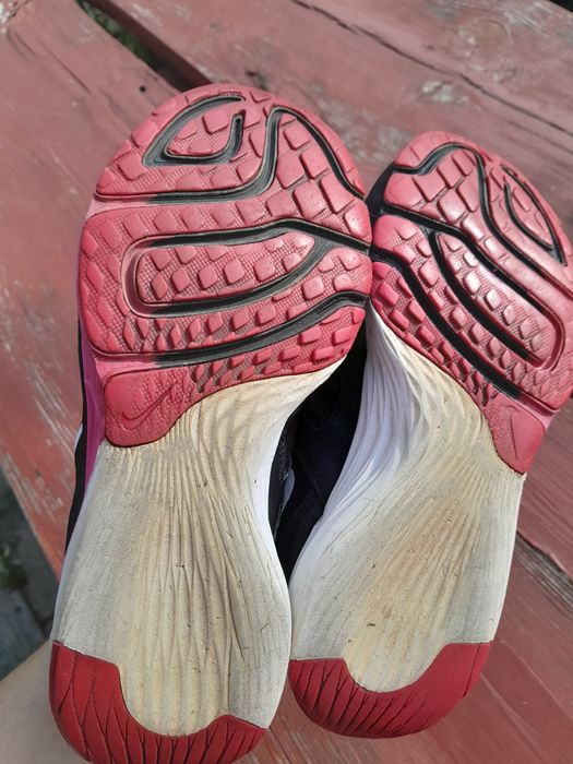 Czarno różowe buty Nike trofushion Run 37.5