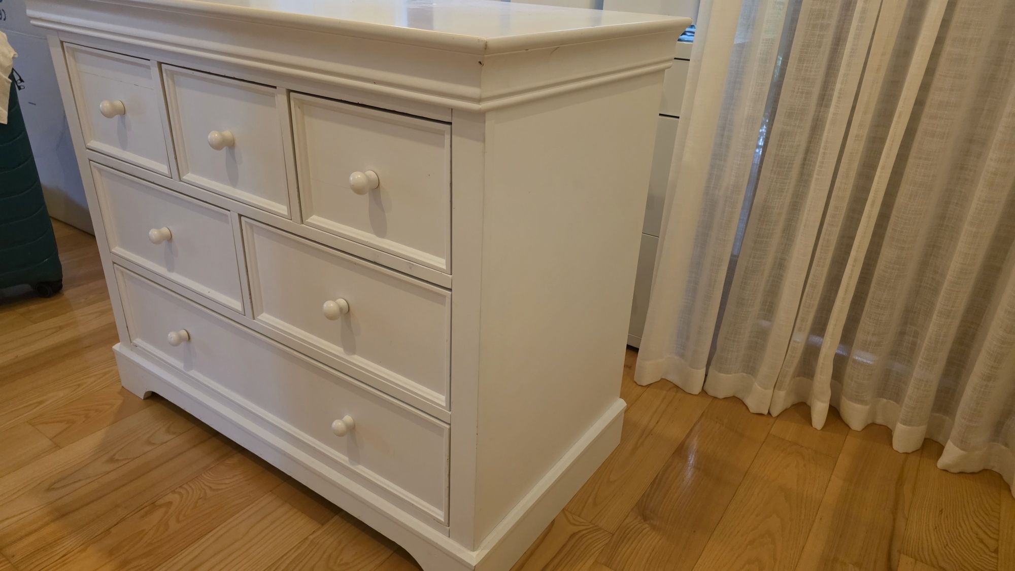 Zestaw mebli do sypialni oraz łóżko z materacem 200*210(długość)
