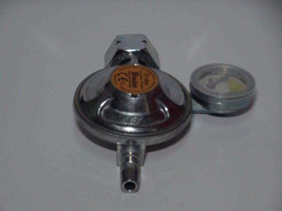 REDUKTOR gazowy z MANOMETREM  37mbar 1,5kg/h  BRADAS (RG A310IE-M)