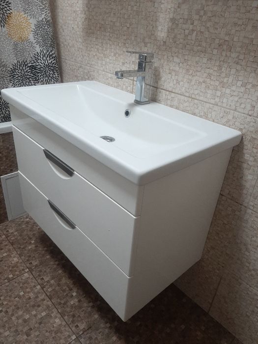 Тумба з умивальником +дзеркало