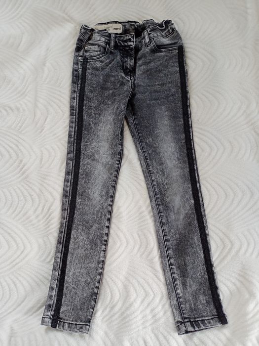 Джынсы на девочку 134р