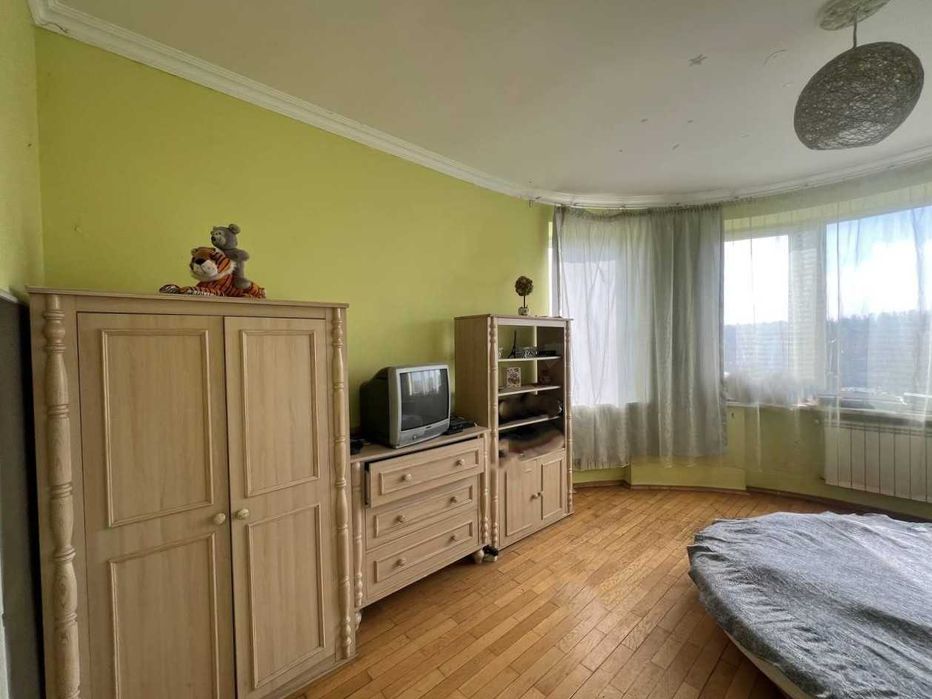 Дача 429,8м2, 5 кімнат, 24 сотки. Басейн, сауна, більярд. ID:674