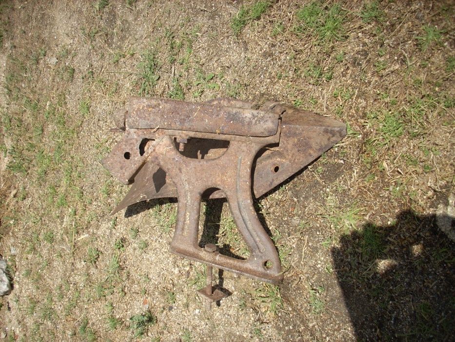 arado de ferro antigo