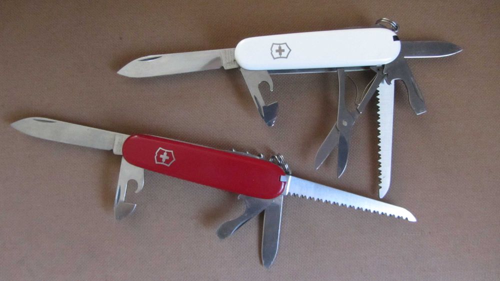 Старий Victorinox Camper & Huntsman.