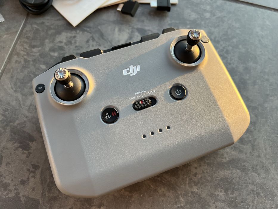 Dron DJI Mini 3 Fly More Combo + DJI Care + lądowisko