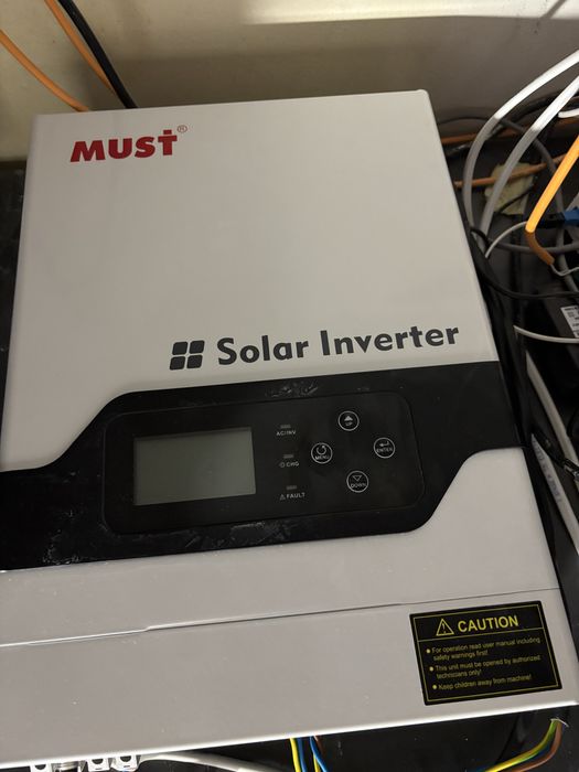 Інвертор гібридний must 3.2 kW 24V