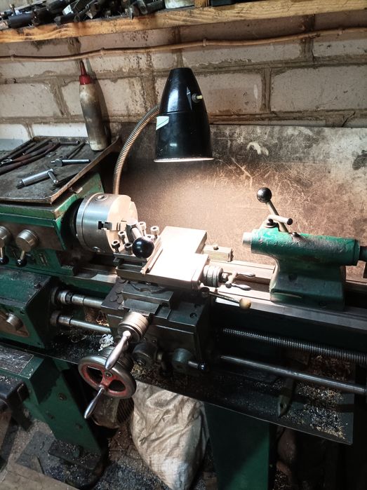 Продам  Токарний ТВ4 в робочому стані.