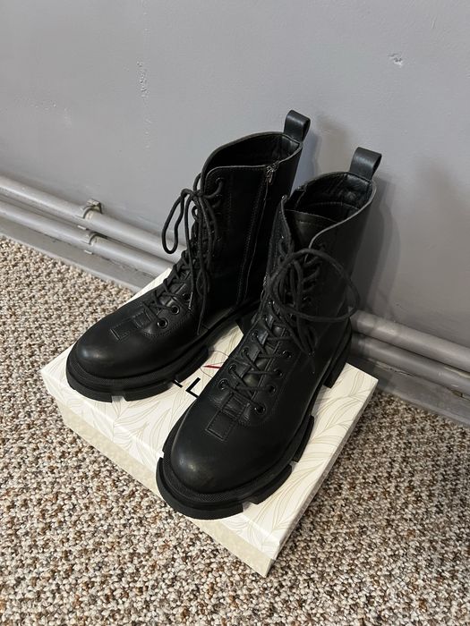 Продам шкіряні ботінки