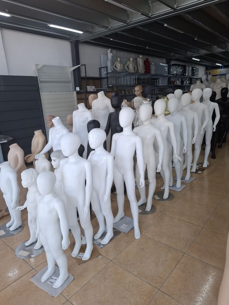 Manequins de Adulto, Crianças e Expositores (NOVOS)