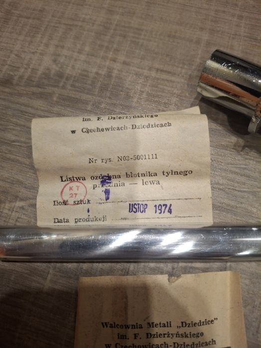 Listwy krótkie błotnika tył Syrena-nowe