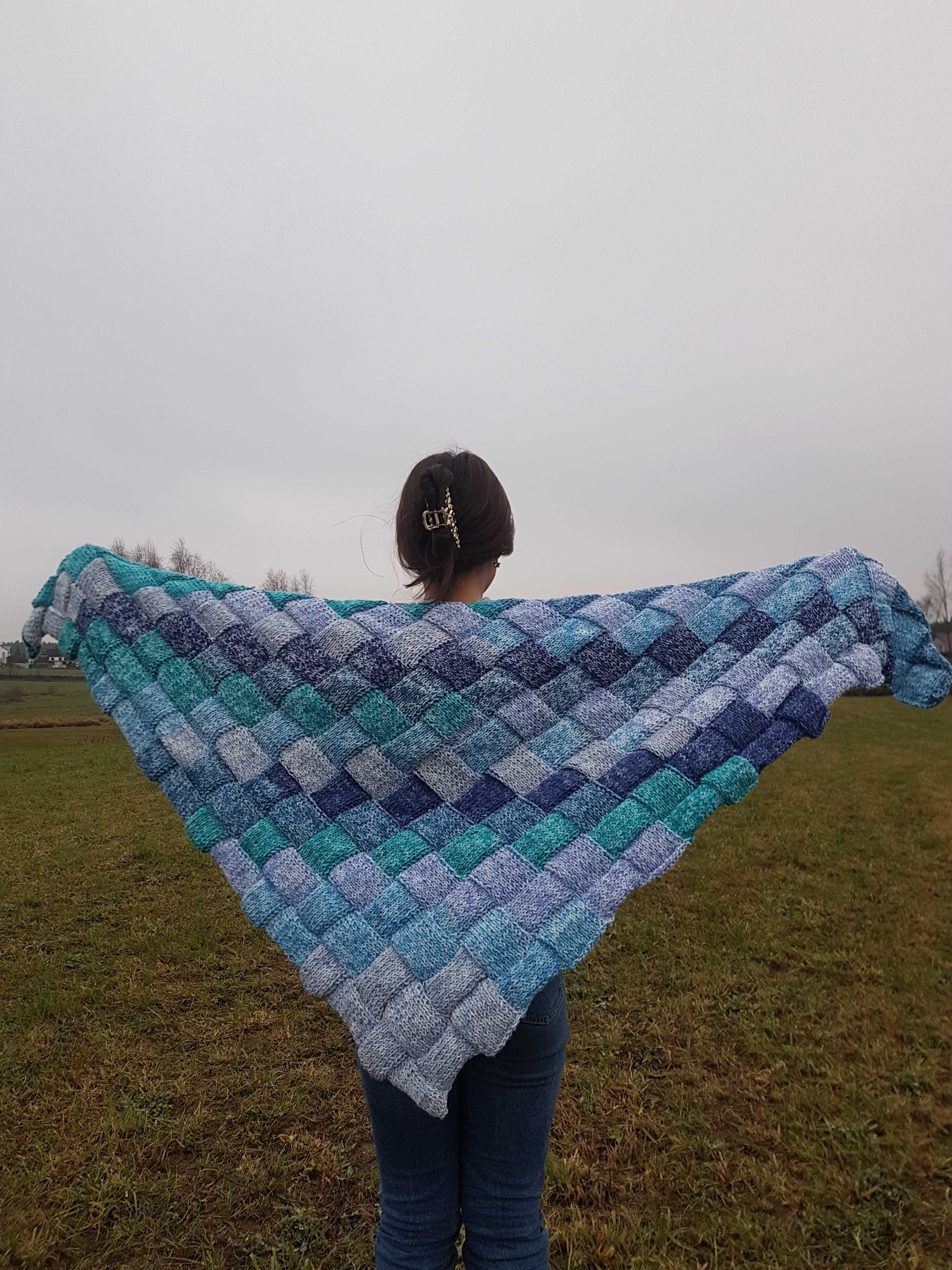 Chusta na drutach  entrelac rękodzieło handmade ręcznie robiona akryl