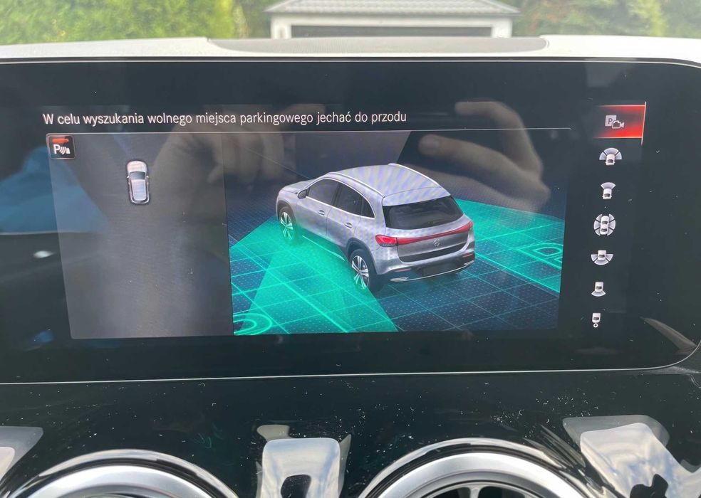 2021 Mercedes-Benz EQA 350 66.5kWh 4-Matic AMG Line