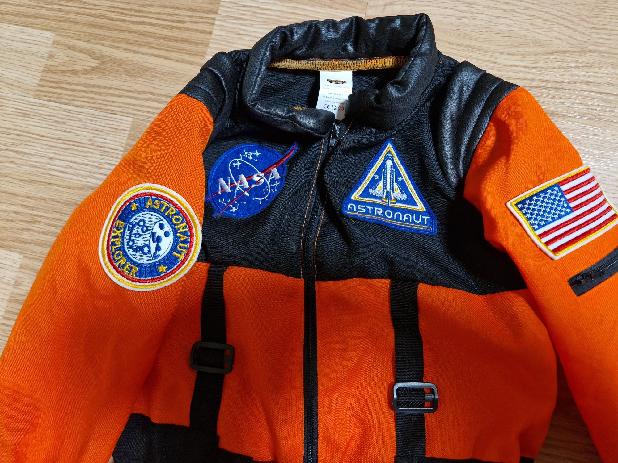 Комбинезон костюм  космонавта  астронавт. NASA