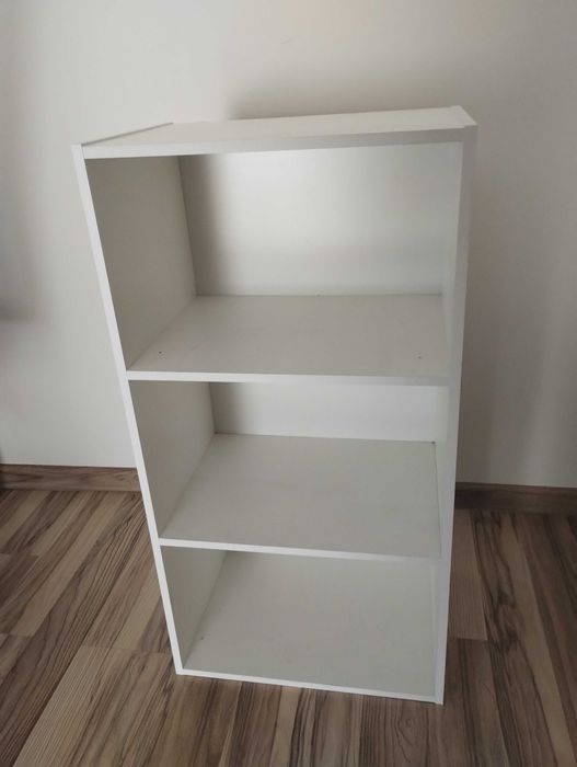 Mały biały regał, 3 półki