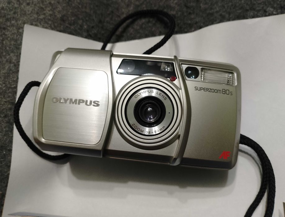 Японский фотоаппарат Olympus Superzoom 80s
