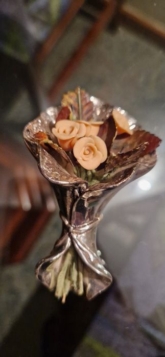 Raminho de Flores em Prata Bilaminada