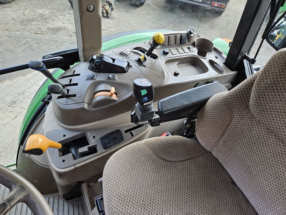 Piękny John Deere 6110MC z ładowaczem MX 16Rok Faktura