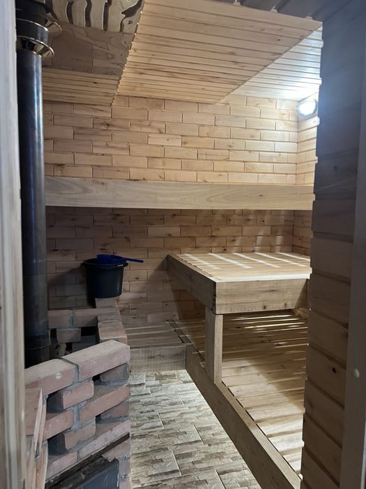 Сауна , лазня , баня ( будинок для відпочинку ) на березі річки Псел