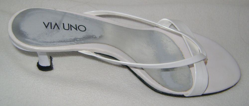 Sandálias brancas nº 38