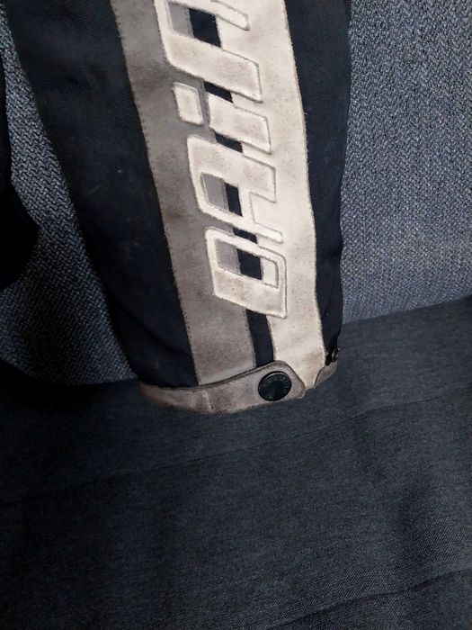 Blusão Daynese pouco uso