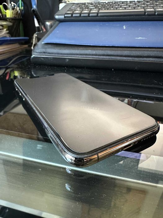 iPhone 11 Pro (256 Gb) c/capa e película de gel