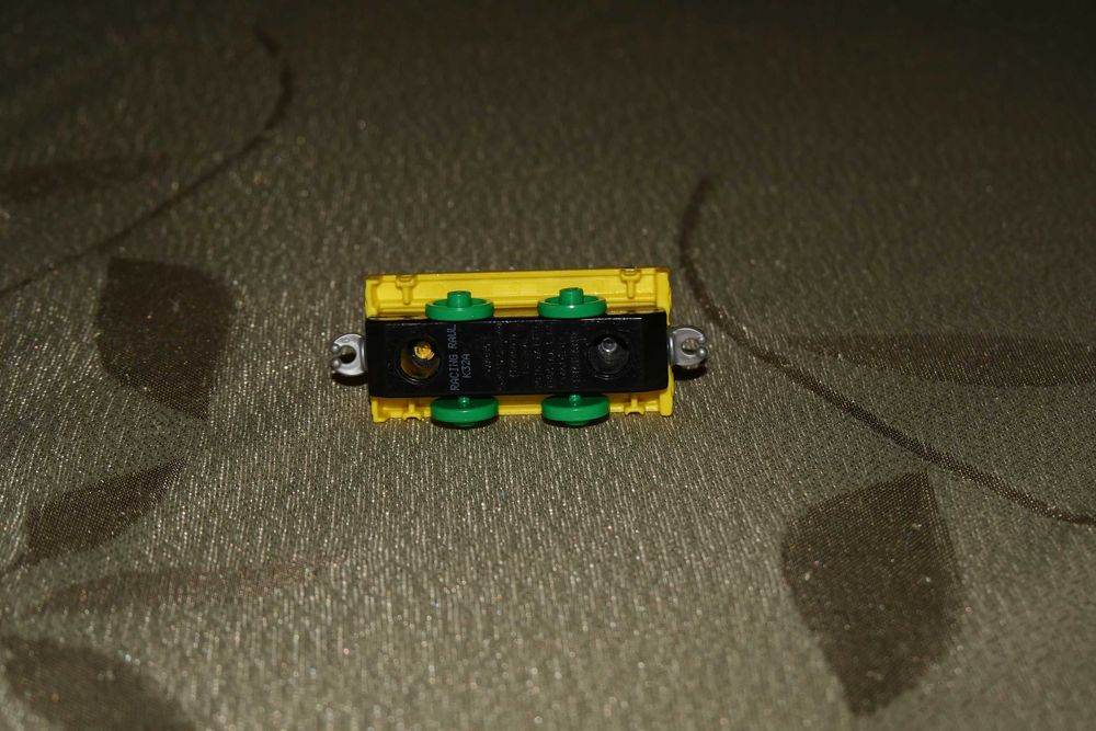 Lokomotywa diesel Wyścigowy Raul Take Along Take-n-play Adventu Fisher