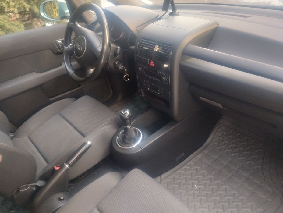Audi a2 benzyna 1.6 bardzo zadbana