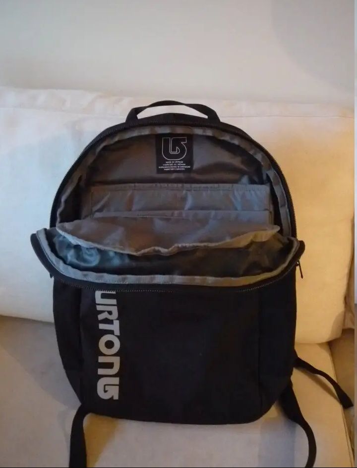 Mochila Burton para PC 15