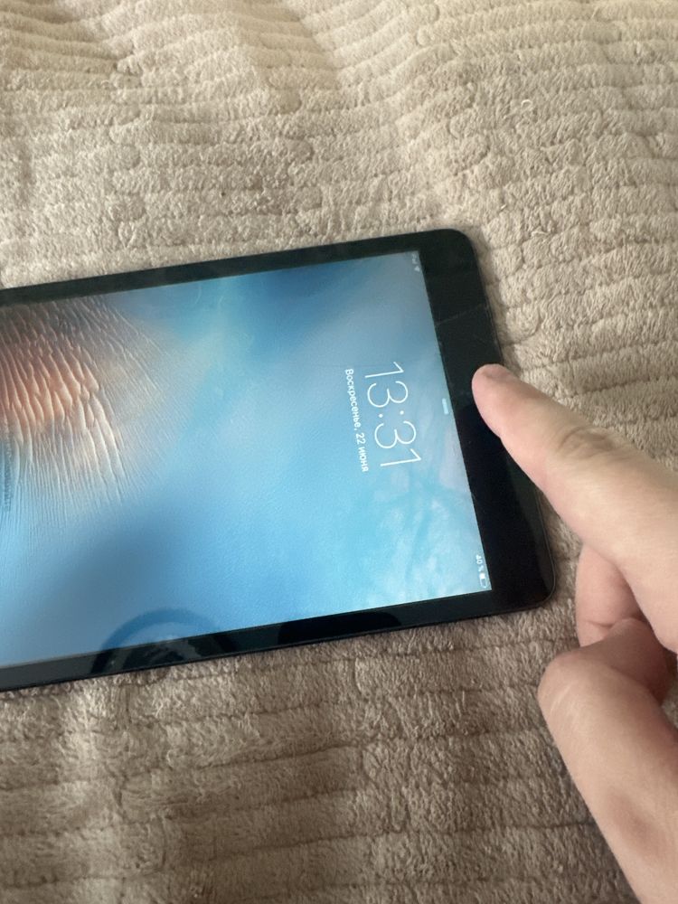 Продам ipad mini 32gb и Nomi