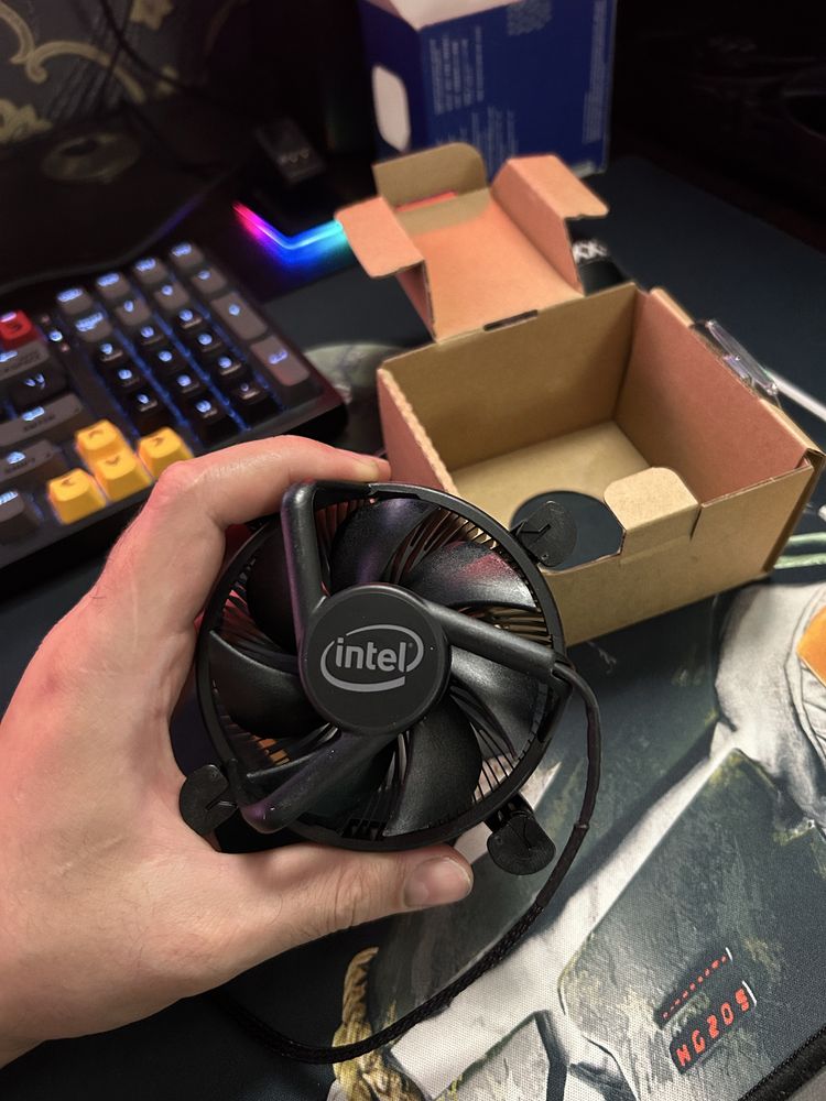 Процесор i7 10700 lga 1200
