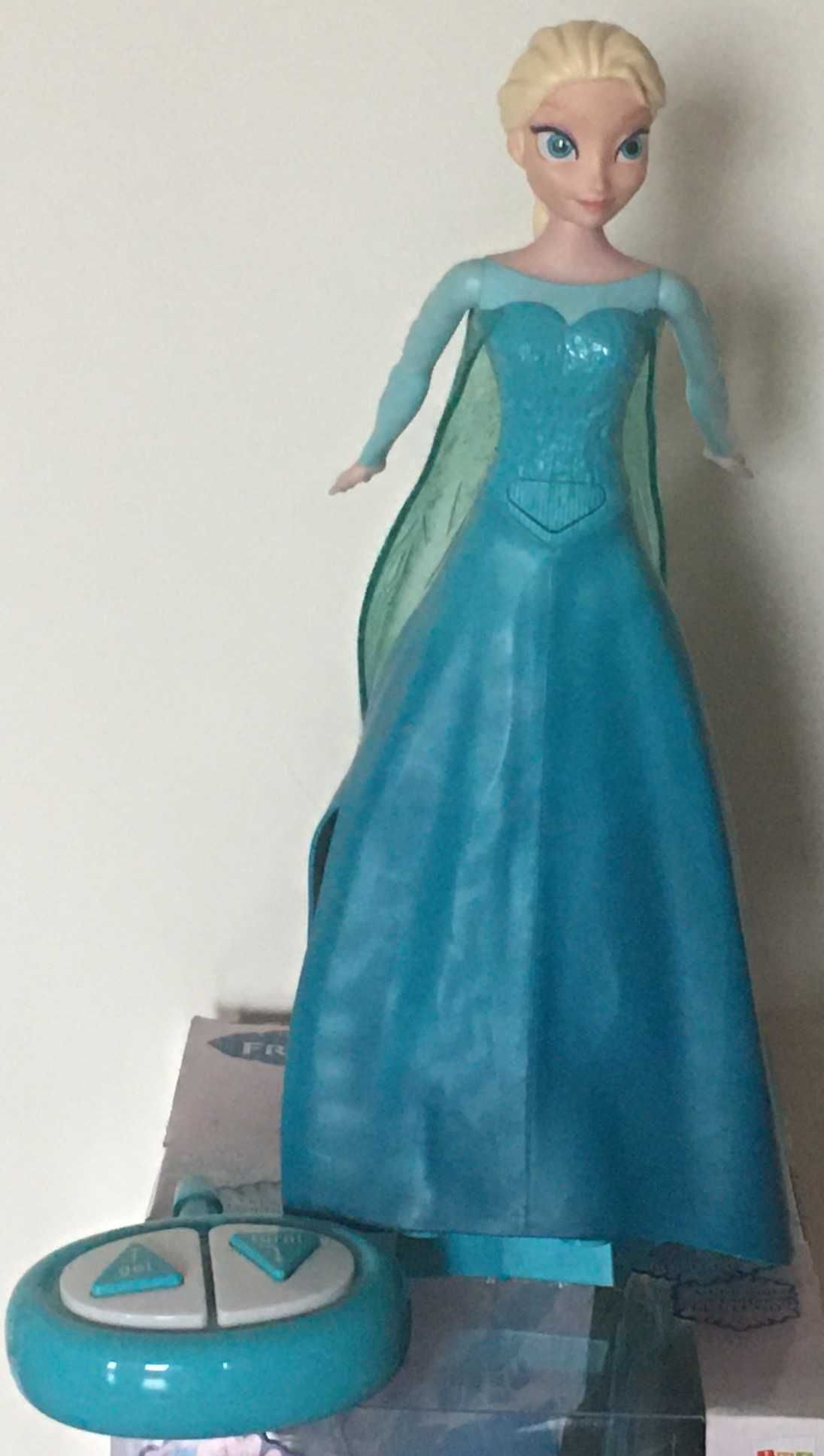 Canta e Anda Boneca Elsa