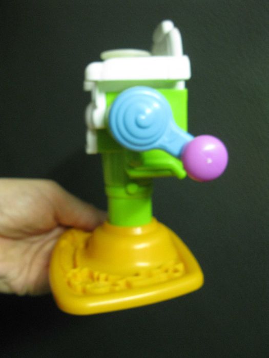 Кресло от игрушечного набора Play-Doh Сумасшедшие прически