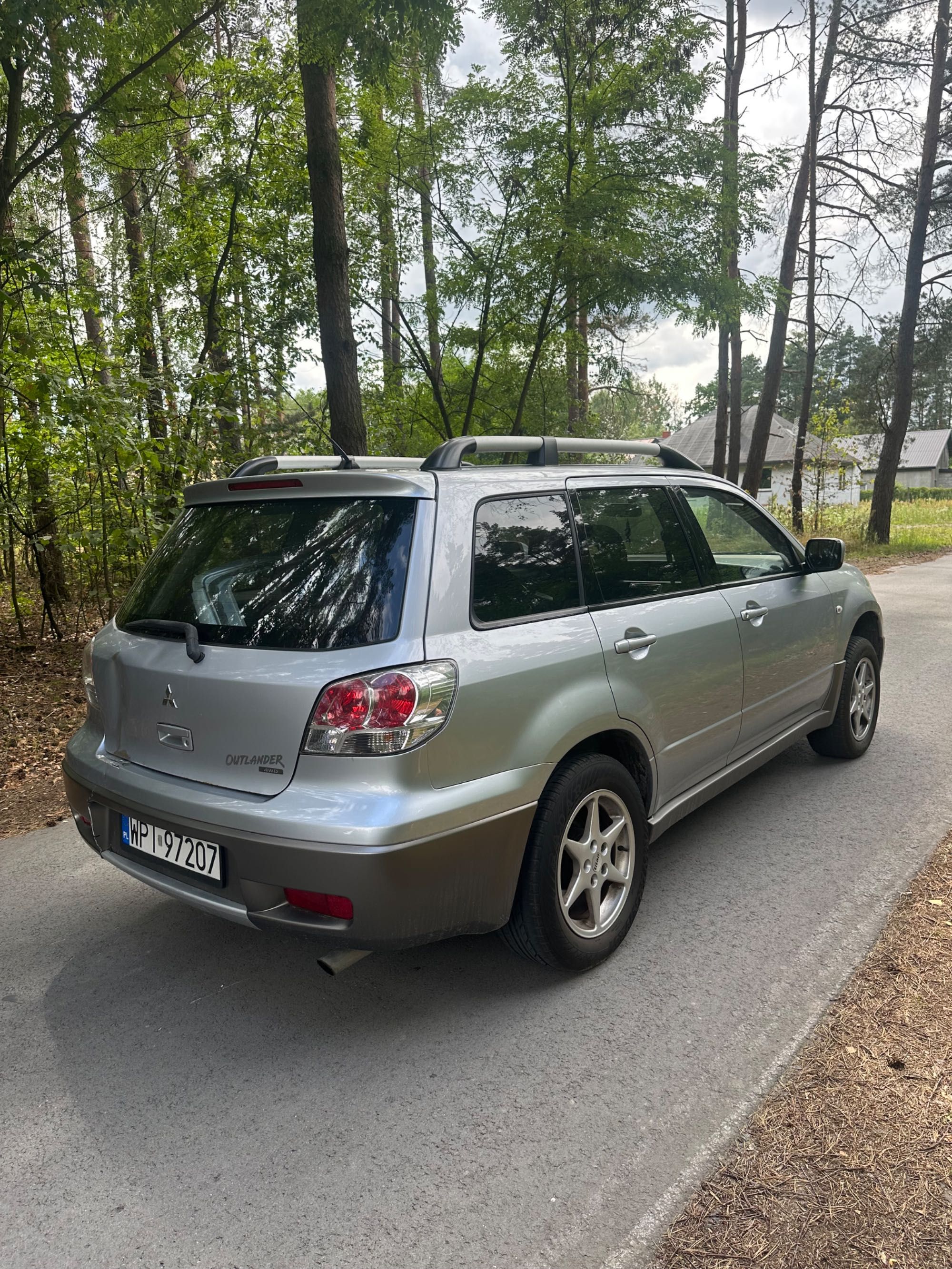 Mitsubishi Outlander 2004 2.0 Benzyna Stan Bardzo Dobry