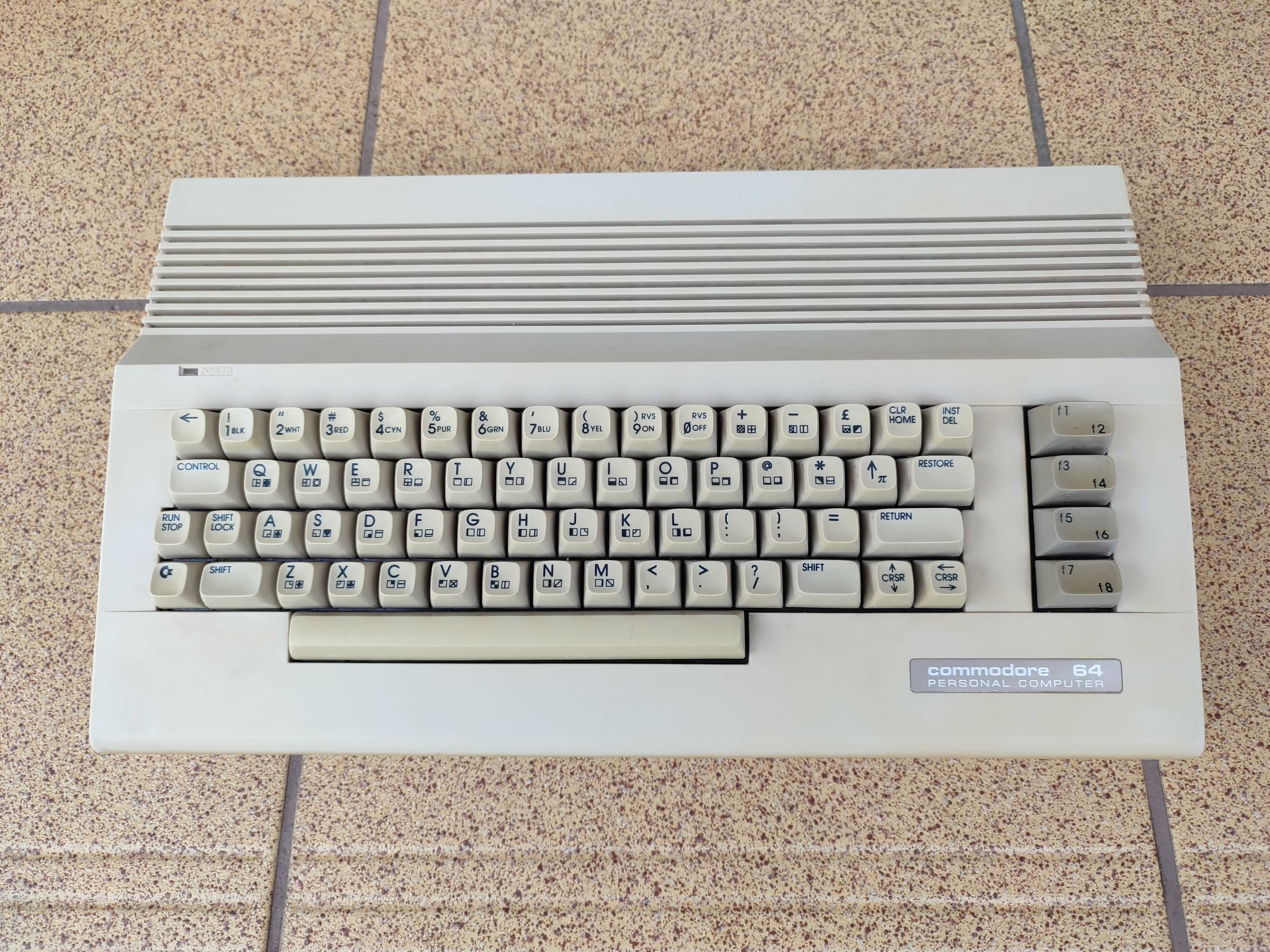 Commodore C64 pełny zestaw gry kartridż tapecart joystick magnetofon