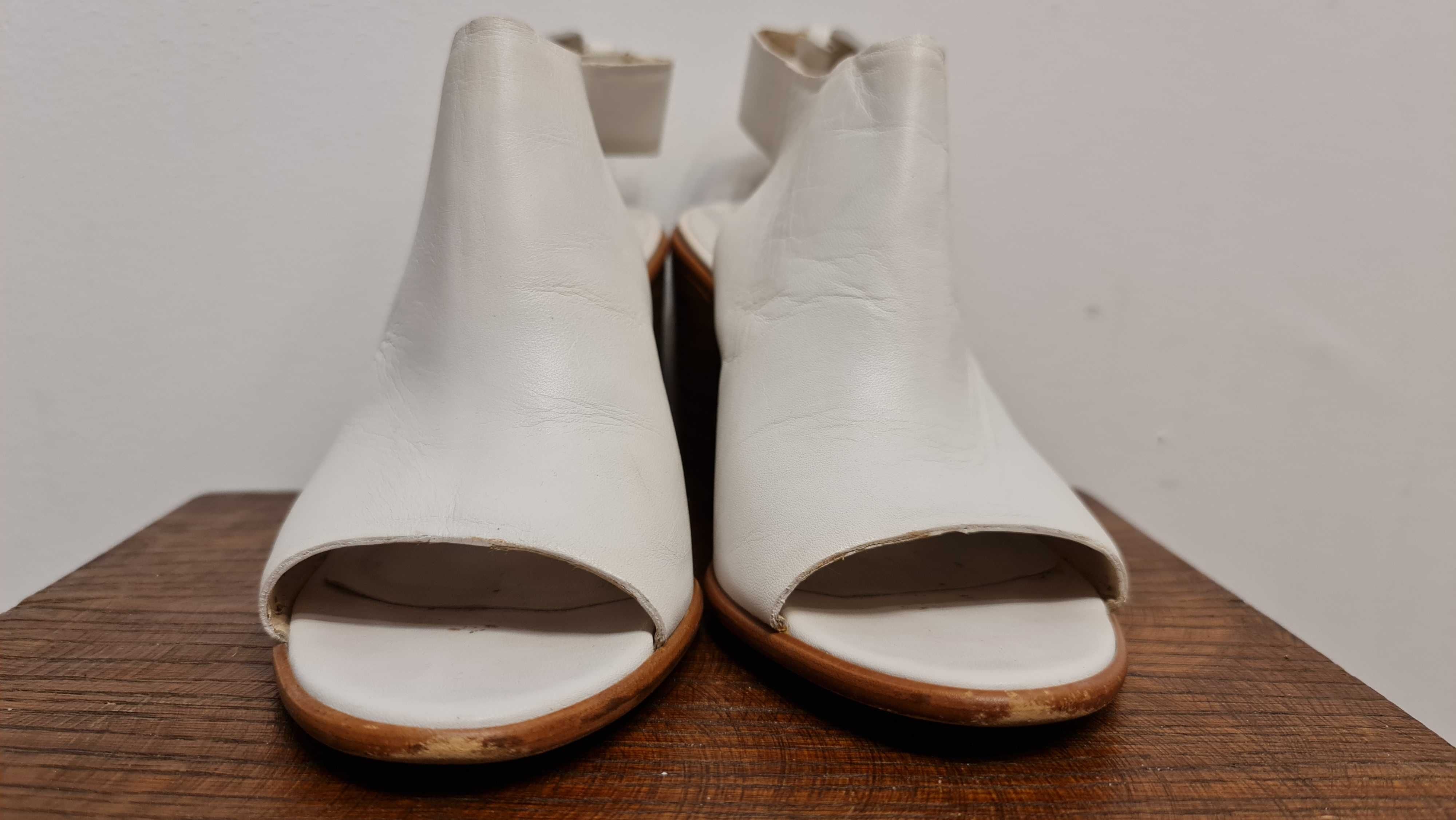 Białe Skórzane Sandały Zara rozmiar 39