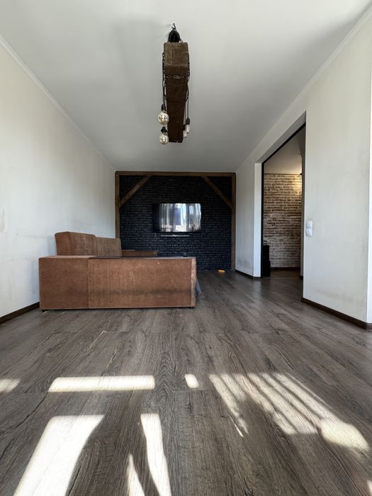 Затишна 2-кімнатна квартира 45 м², 3 поверх, вул. Довженка( Толстого)