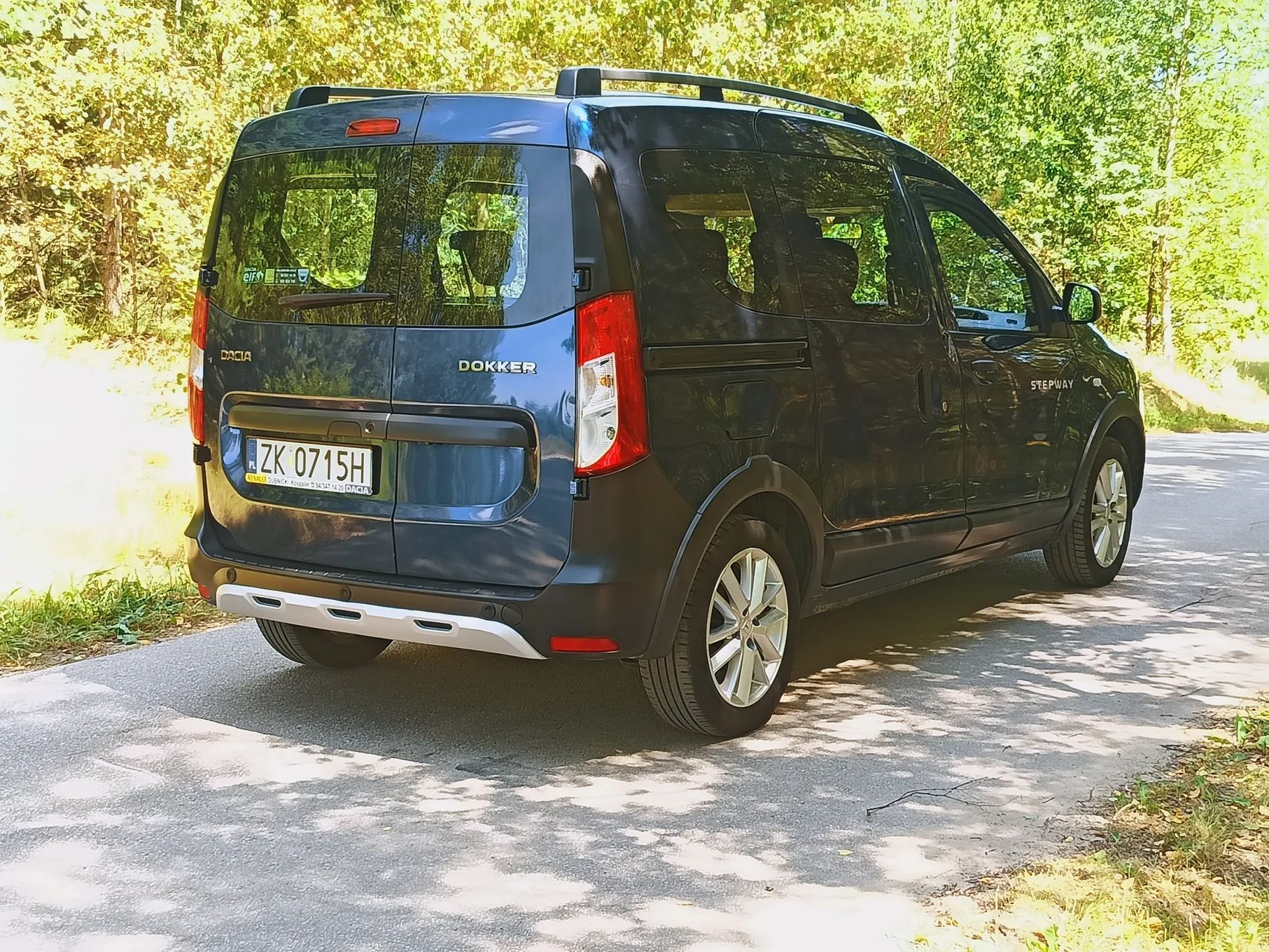 Dacia Dokker 1.6 sce niski przebieg czysty zadbany fv vat23%