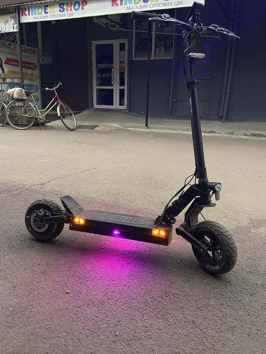 Електросамокат MOTUS 10 pro 2023