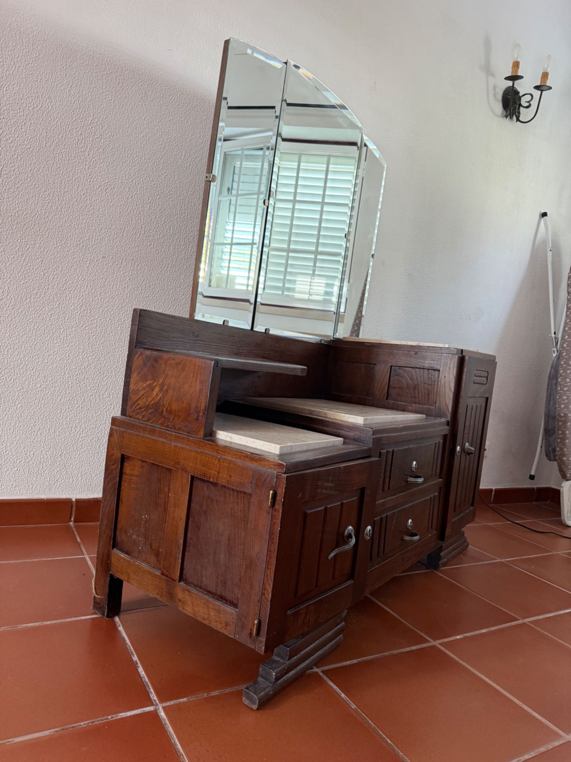 Cômoda com espelho em madeira – Excelente estado