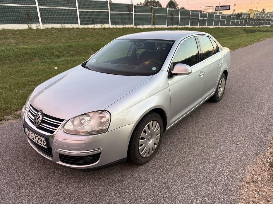 Sprzedam VW JETTA LIFT 2006r, 5D. 1.6 FSI 115 KM