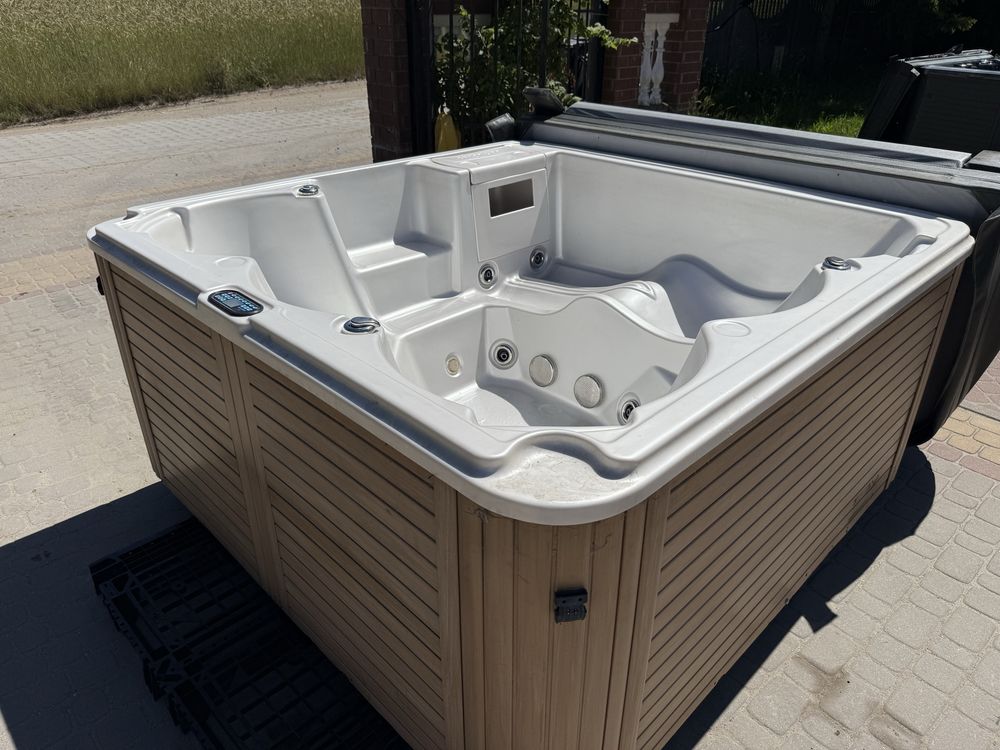 Jacuzzi balia spa mini basen sprawne super okazja